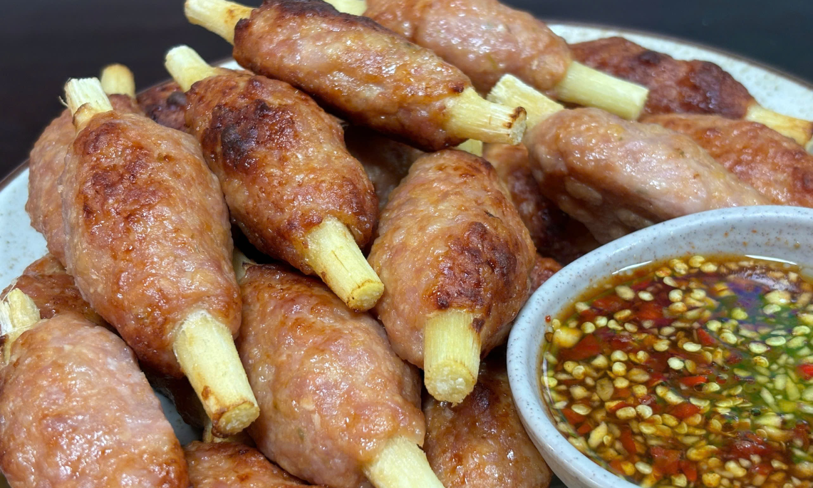 NEM NƯỚNG BỌC MÍA CHẠO TÔM